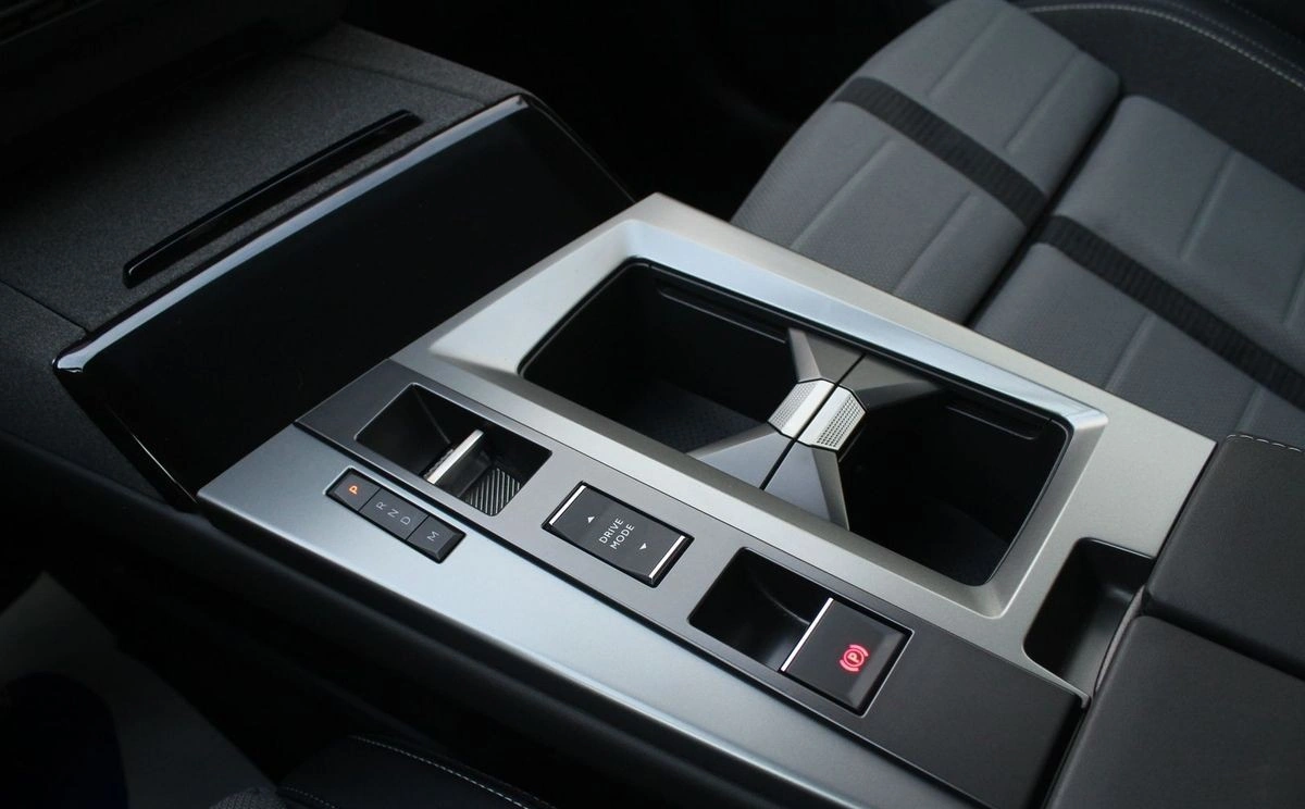 Opel Grandland - Zdjęcie 10