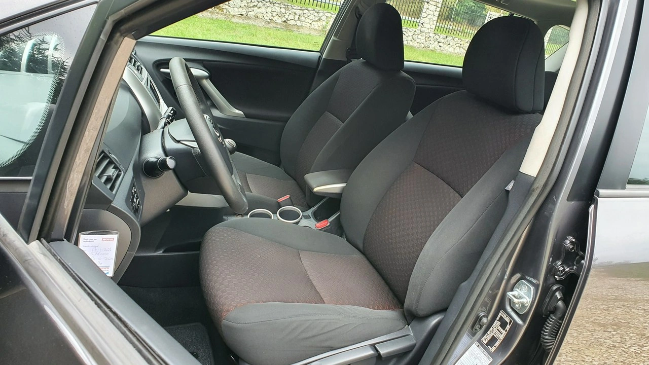 Toyota Verso - Zdjęcie 5