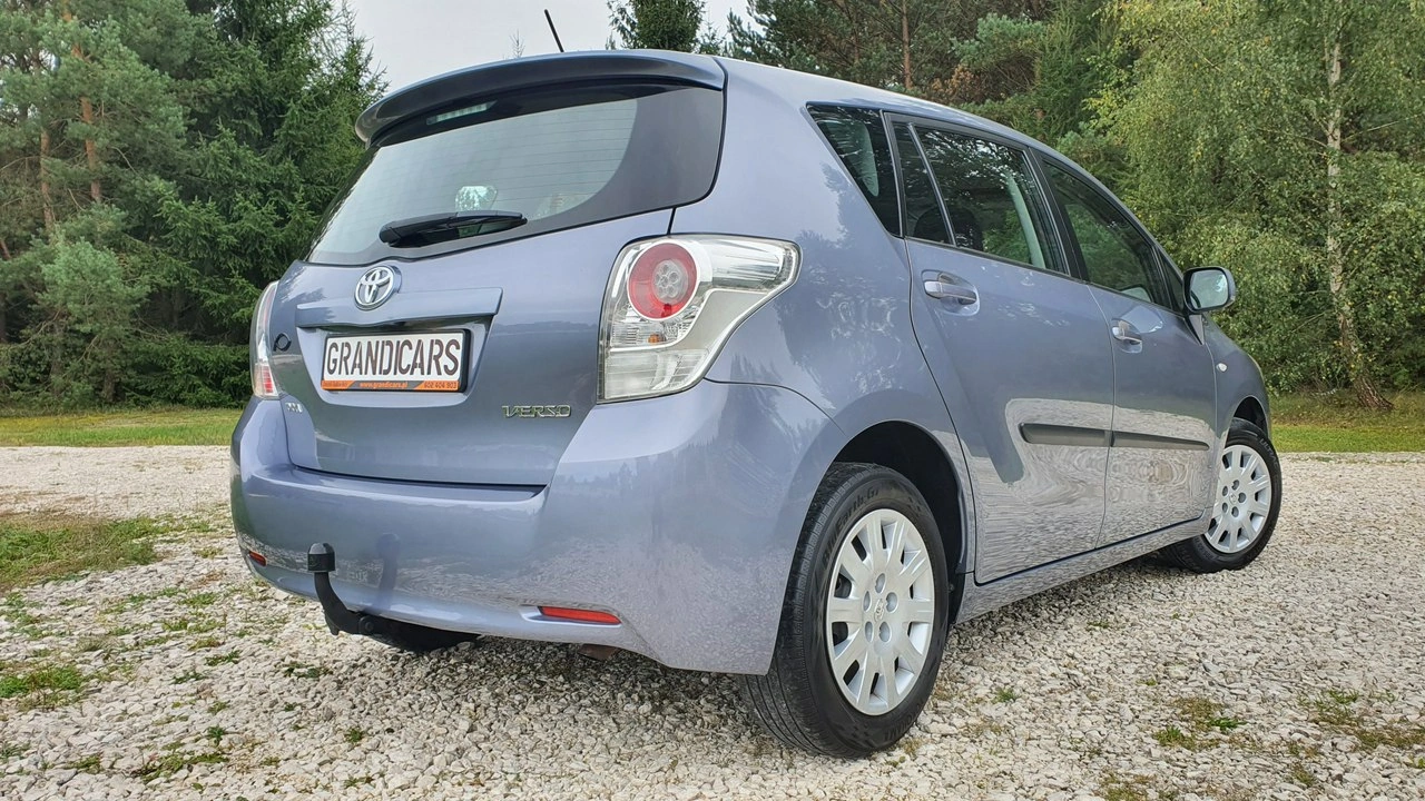 Toyota Verso - Zdjęcie 1