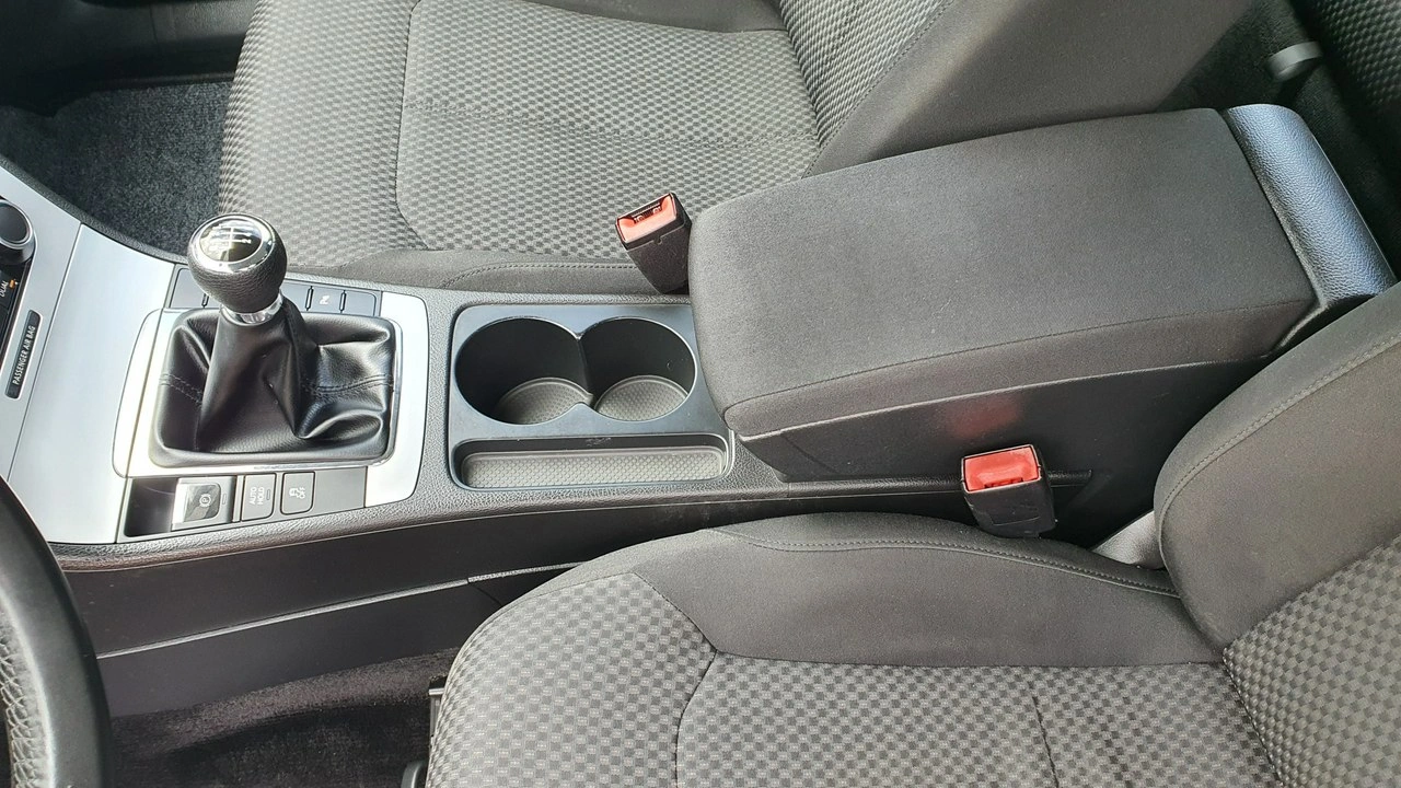 Volkswagen Passat - Zdjęcie 24