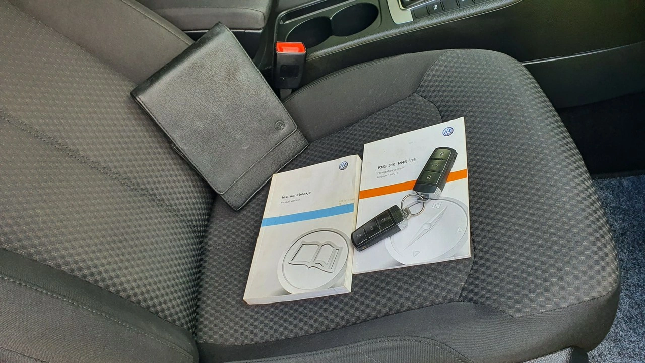 Volkswagen Passat - Zdjęcie 26