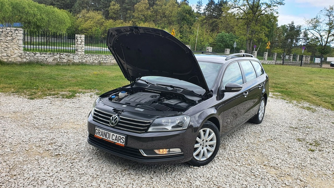Volkswagen Passat - Zdjęcie 29