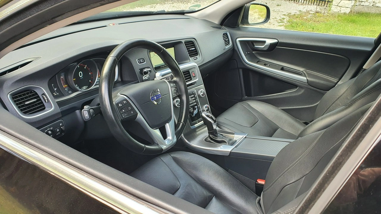 Volvo S60 - Zdjęcie 10