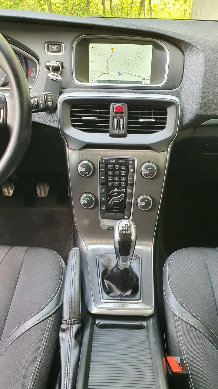 Volvo V40 - Zdjęcie 19