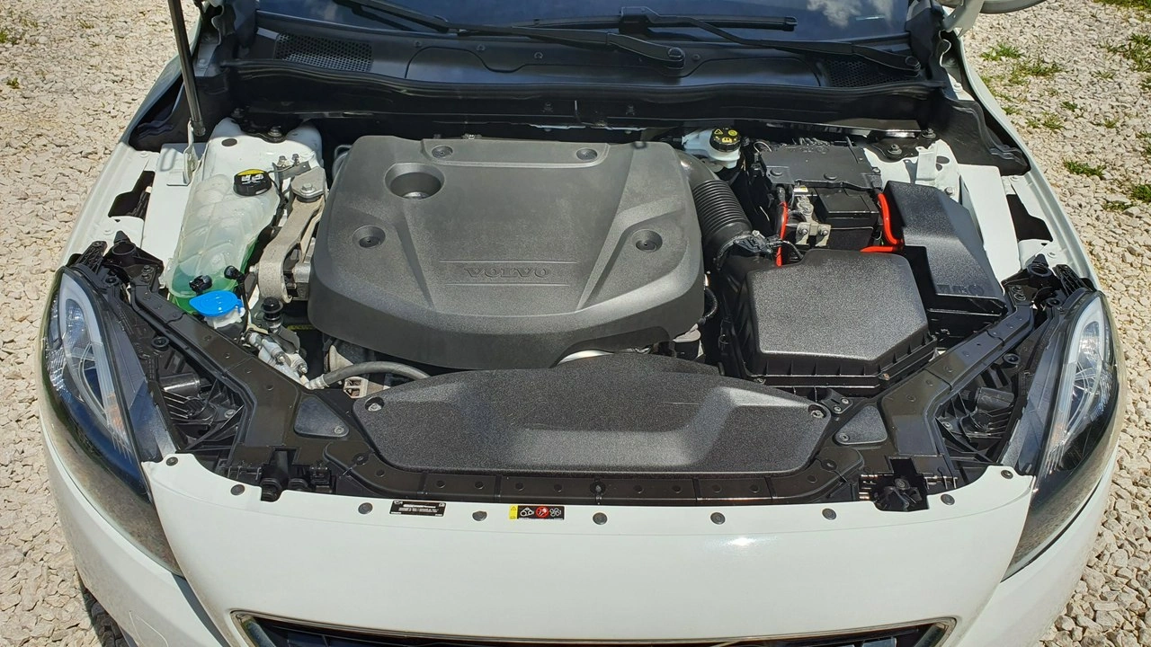 Volvo V40 - Zdjęcie 31