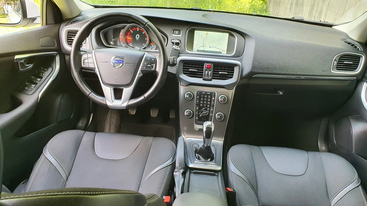 Volvo V40 - Zdjęcie 4