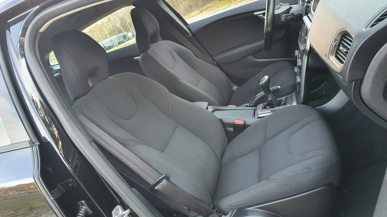 Volvo V40 - Zdjęcie 6