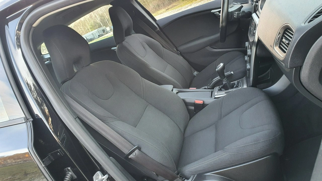 Volvo V40 - Zdjęcie 6