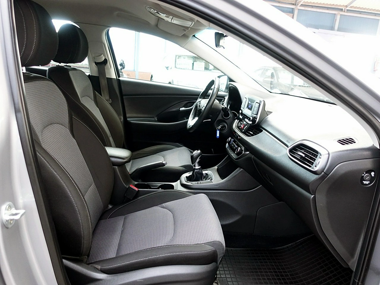 Hyundai i30 - Zdjęcie 11