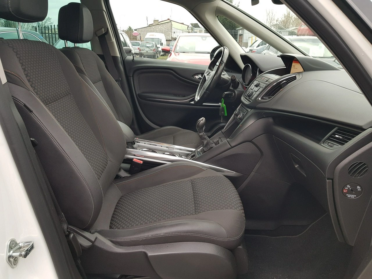 Opel Zafira - Zdjęcie 16