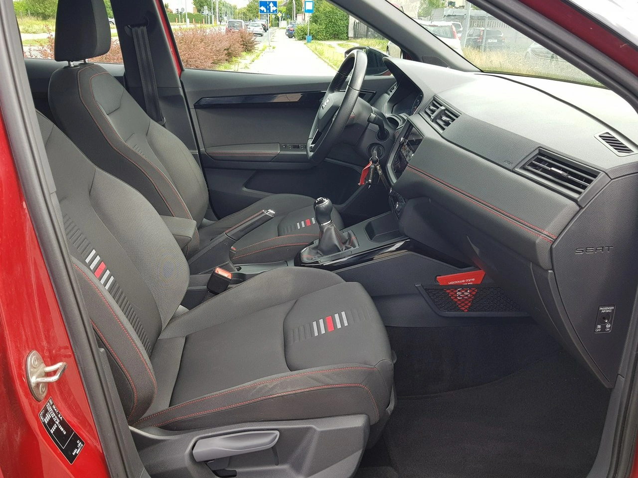 Seat Arona - Zdjęcie 16