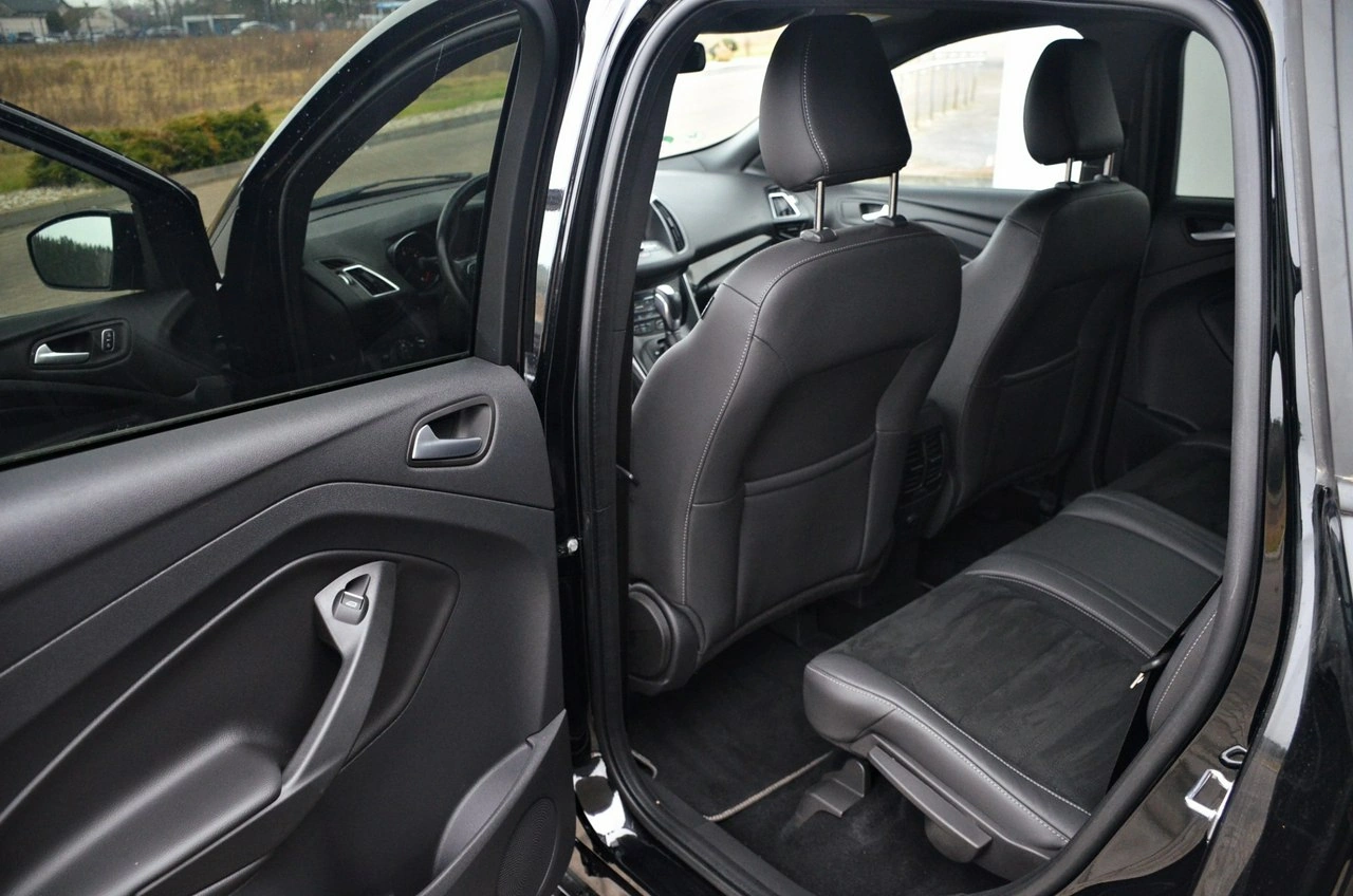 Ford Kuga - Zdjęcie 16