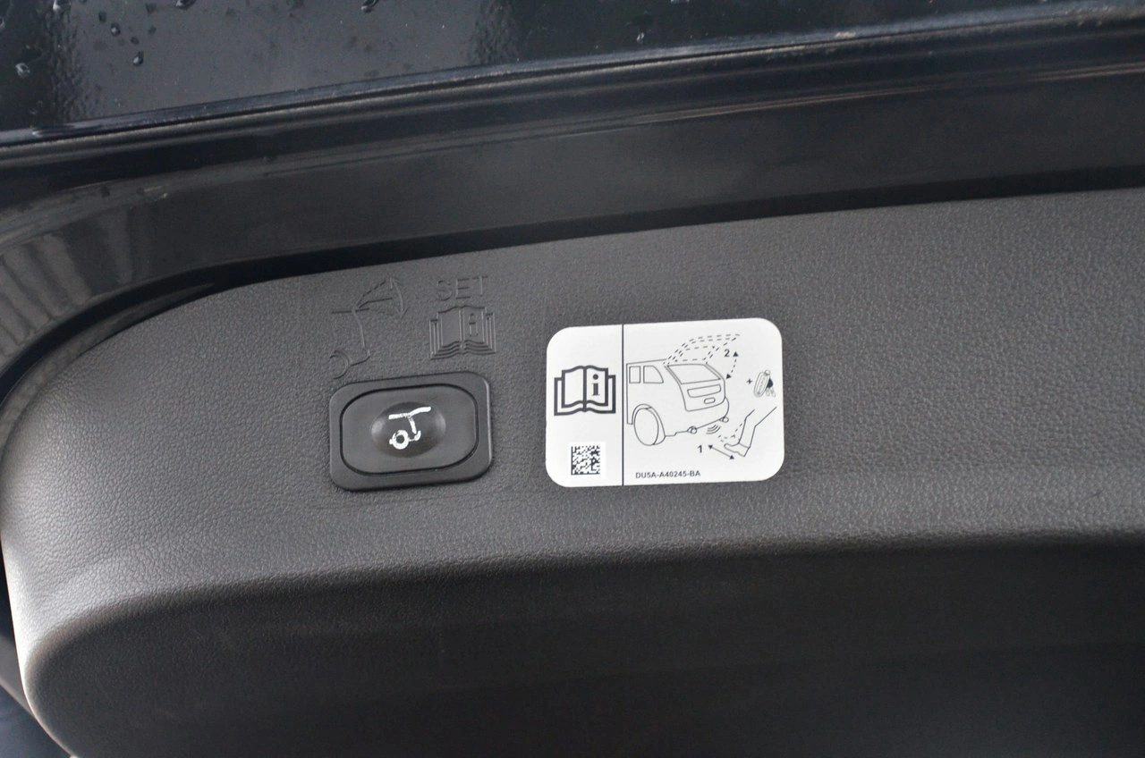 Ford Kuga - Zdjęcie 18