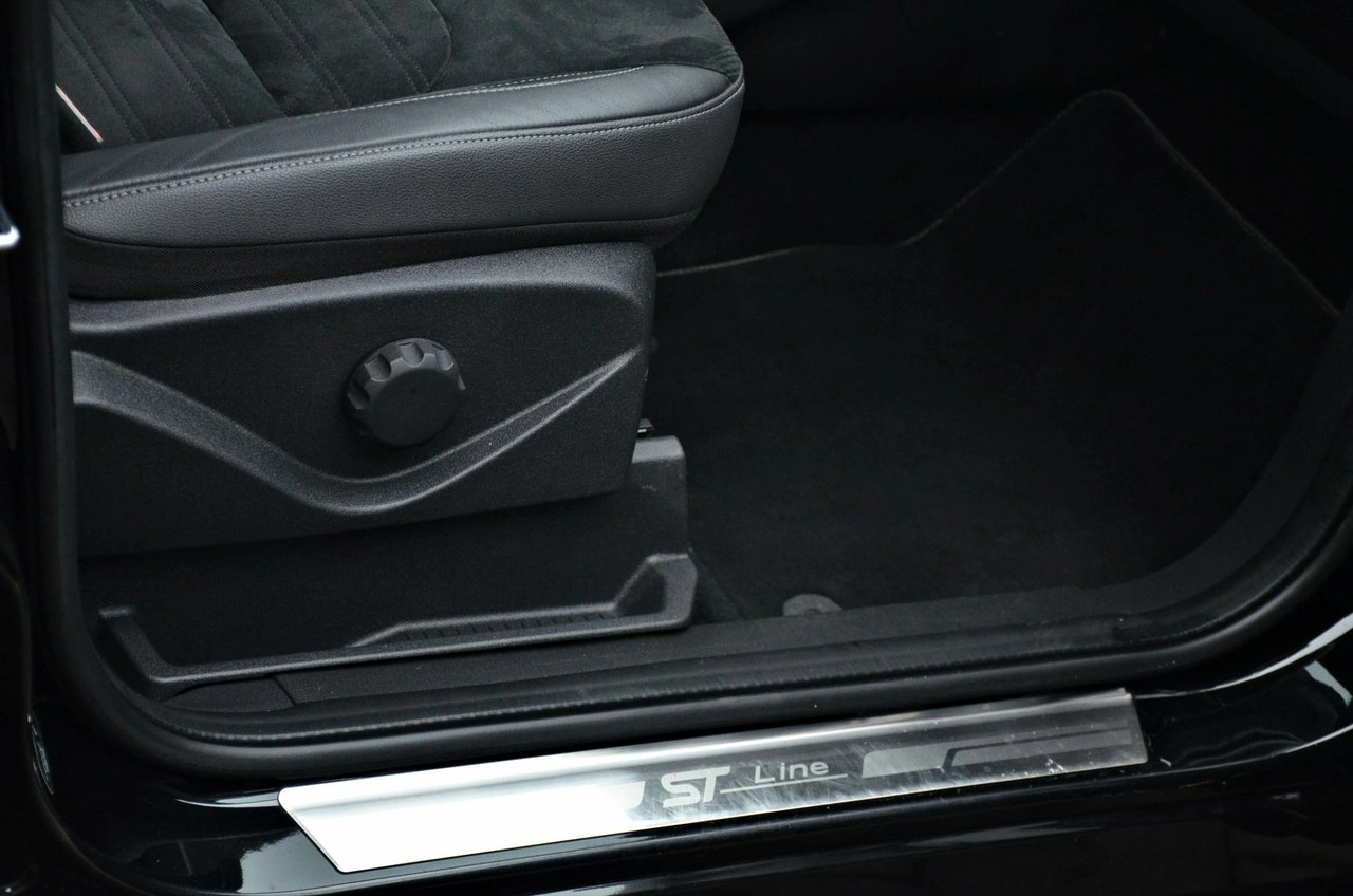 Ford Kuga - Zdjęcie 23