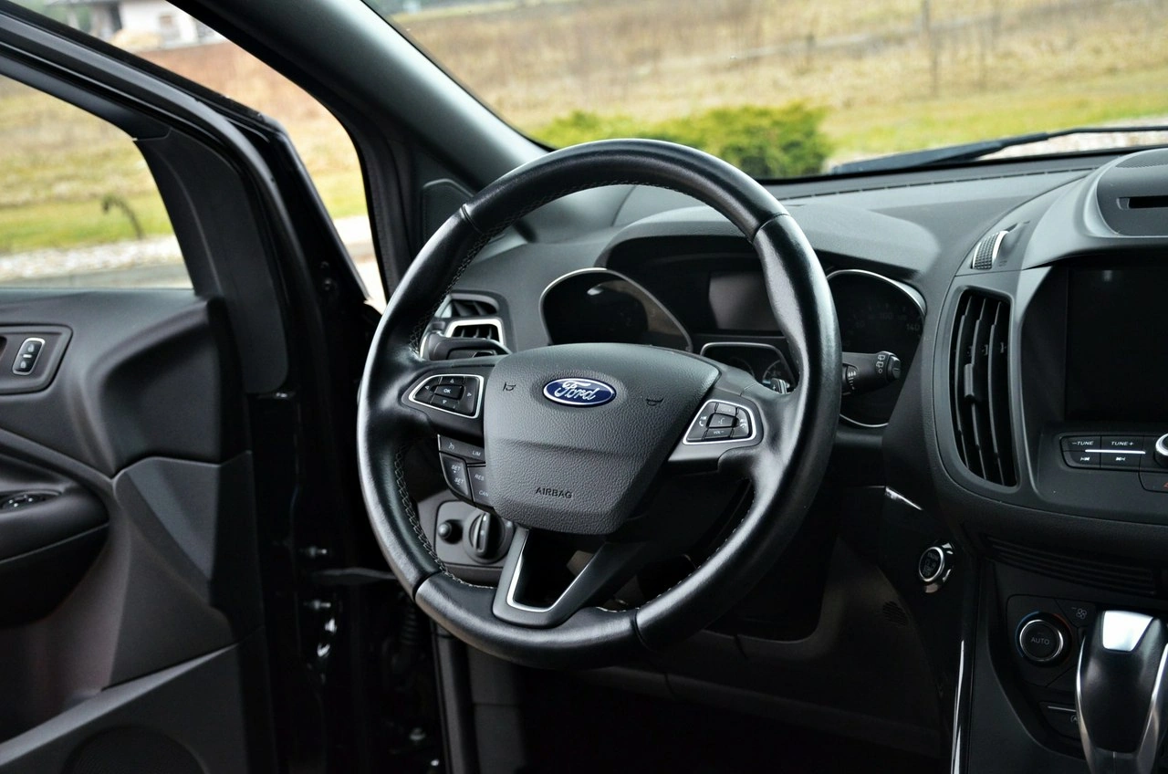 Ford Kuga - Zdjęcie 24