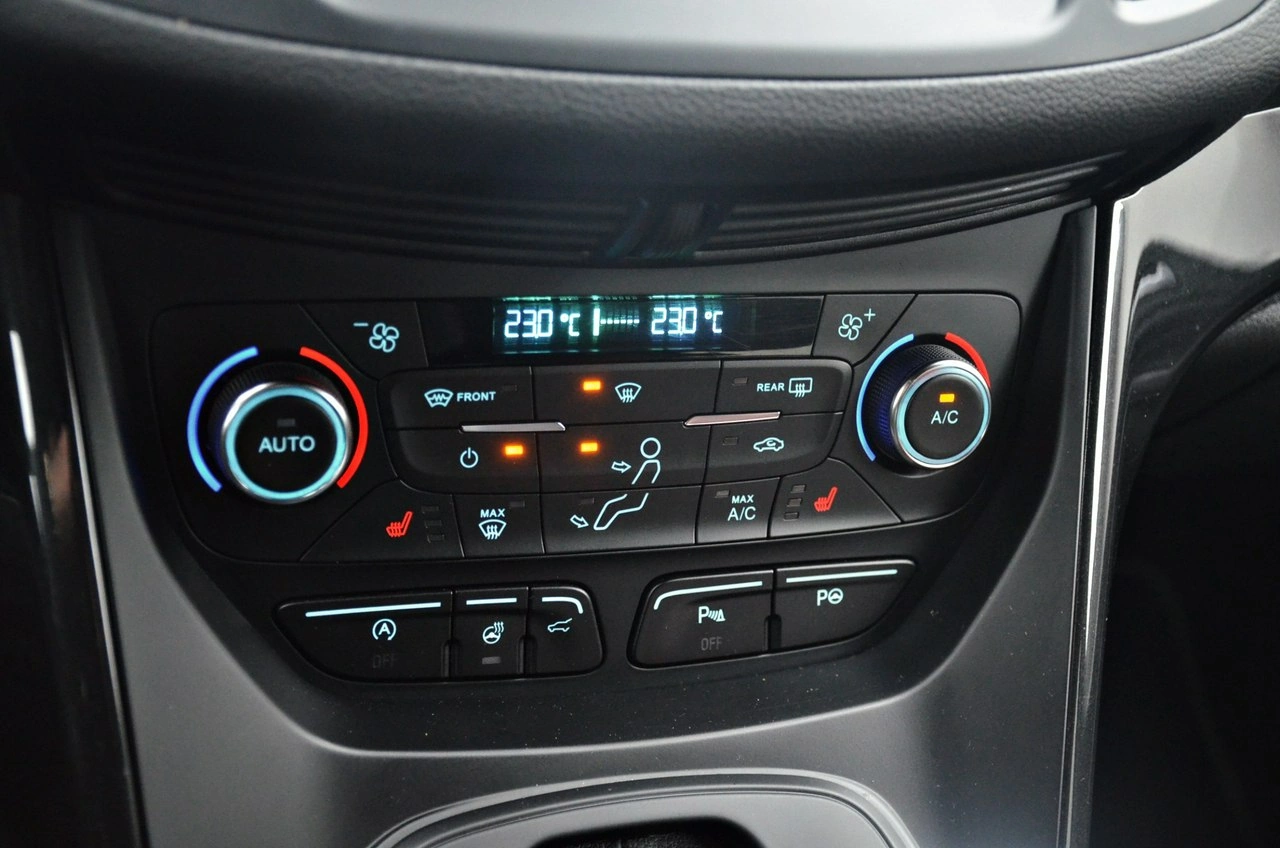 Ford Kuga - Zdjęcie 26