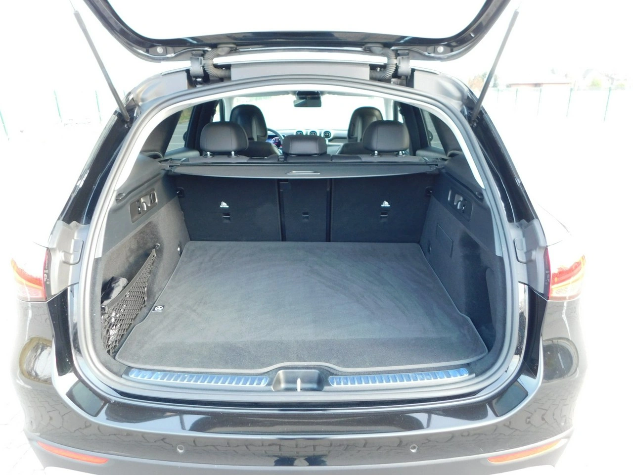 Mercedes GLC 200 - Zdjęcie 22