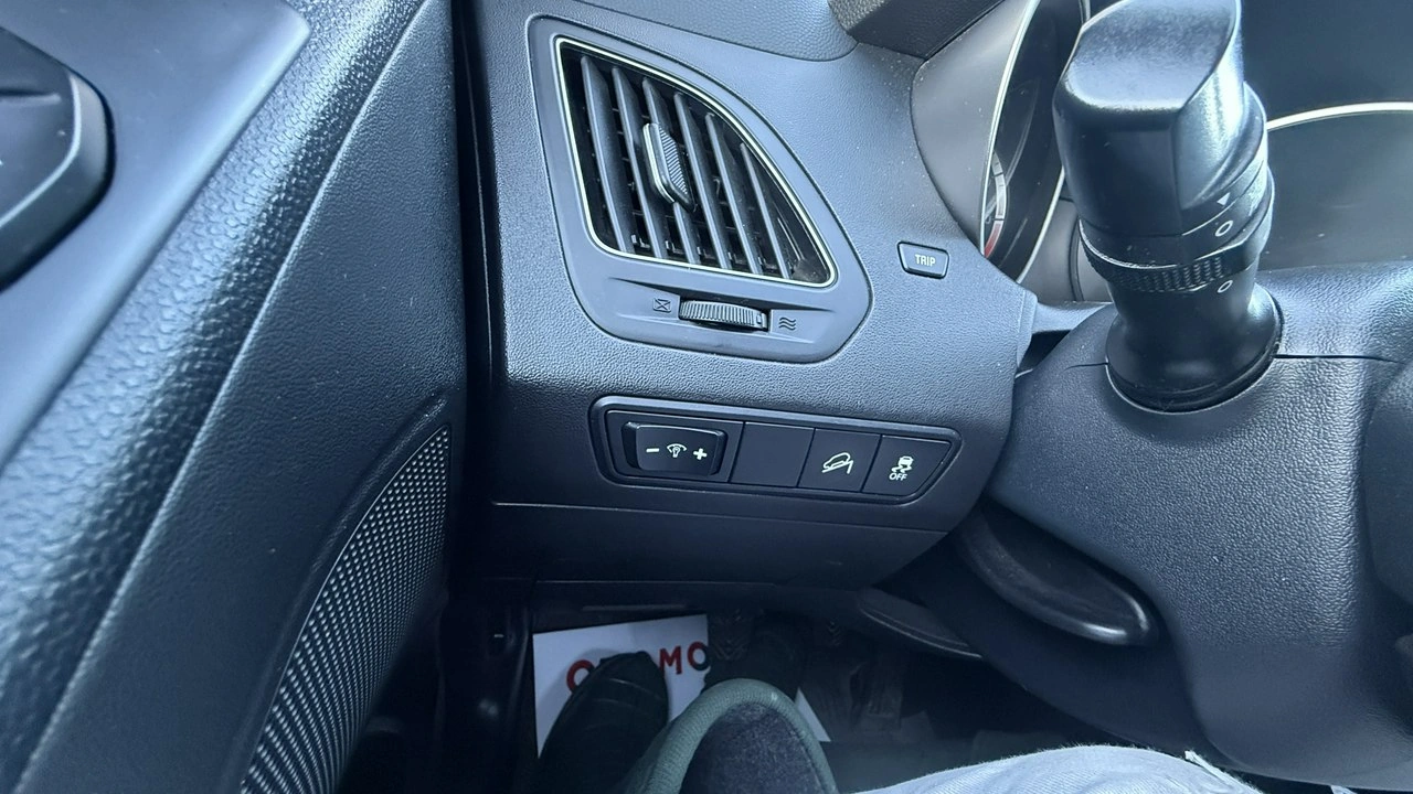 Hyundai ix35 - Zdjęcie 23