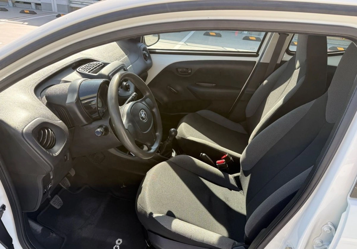 Toyota Aygo - Zdjęcie 15