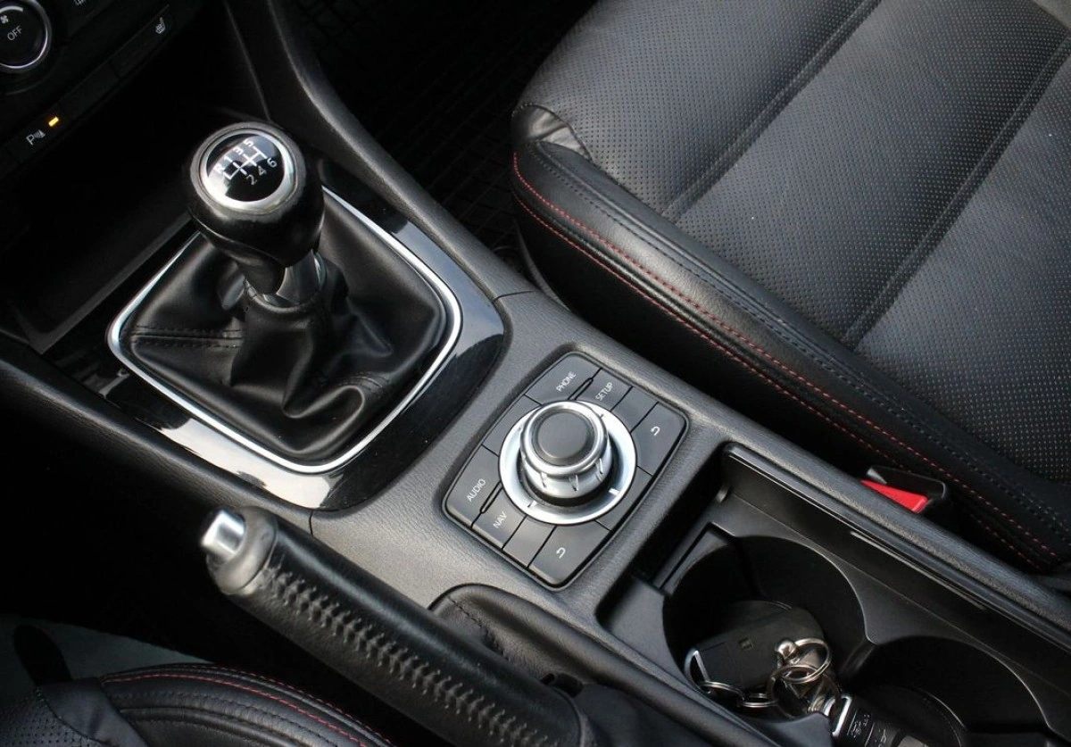 Mazda 6 - Zdjęcie 16