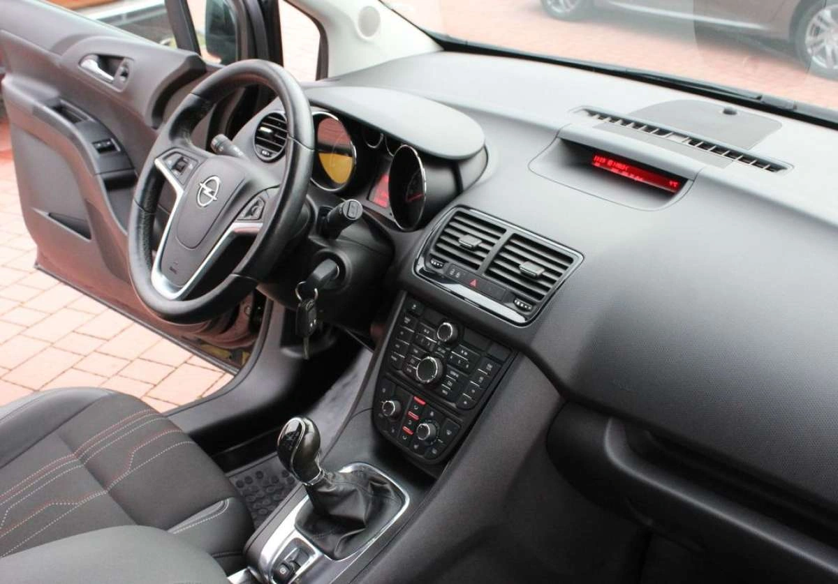 Opel Meriva - Zdjęcie 15