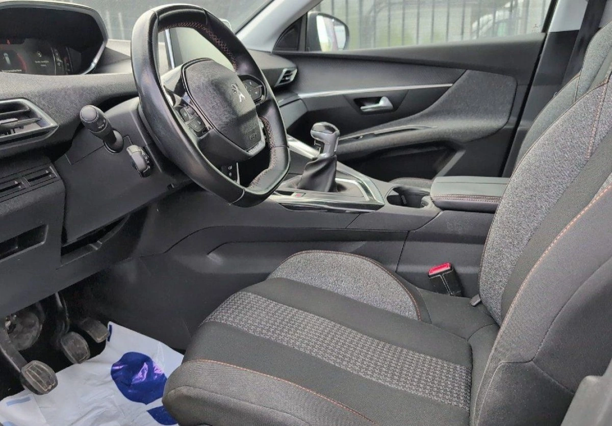 Peugeot 3008 - Zdjęcie 9