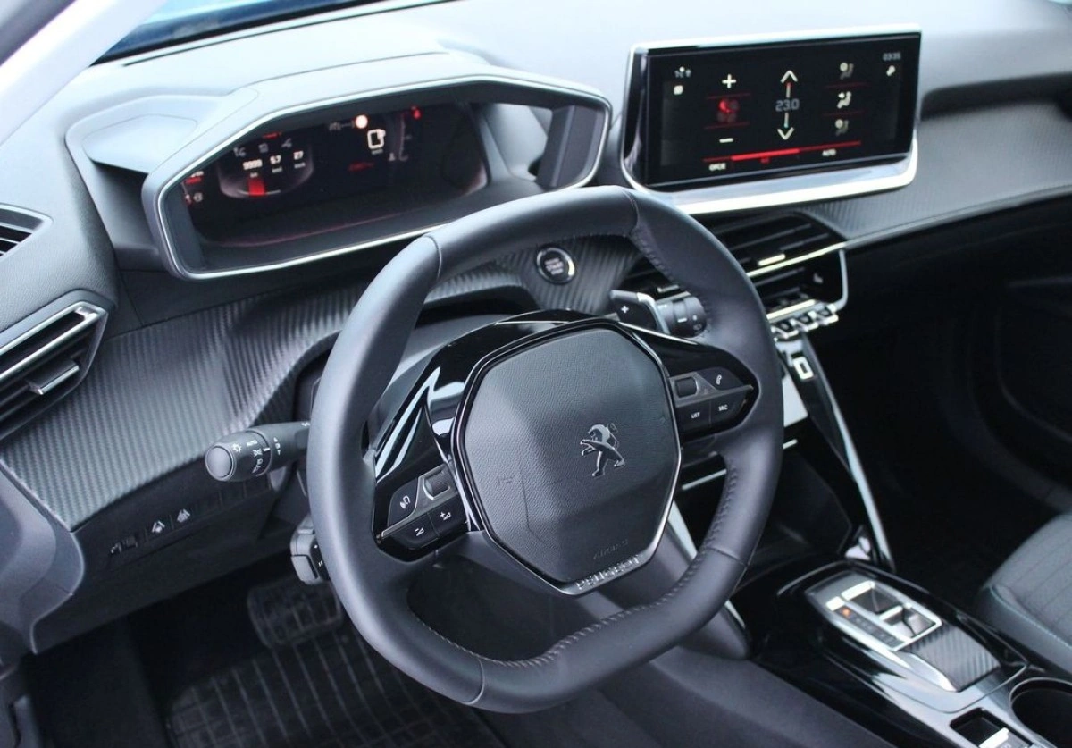Peugeot 2008 - Zdjęcie 12
