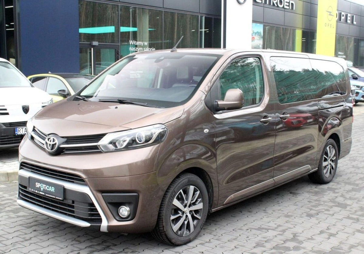 Toyota Proace Verso - Zdjęcie 2