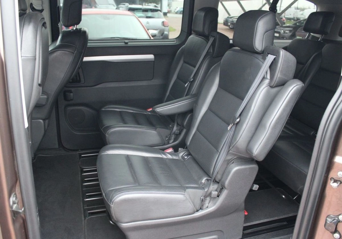 Toyota Proace Verso - Zdjęcie 9