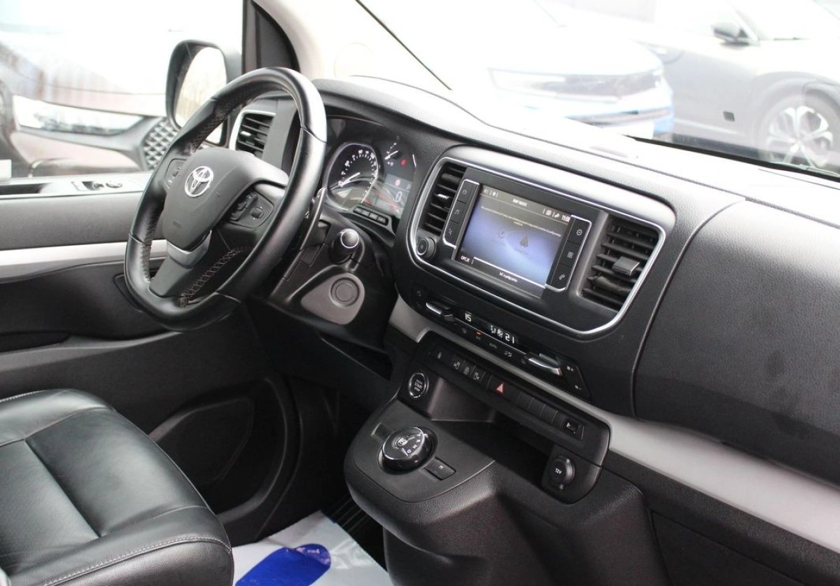 Toyota Proace Verso - Zdjęcie 17