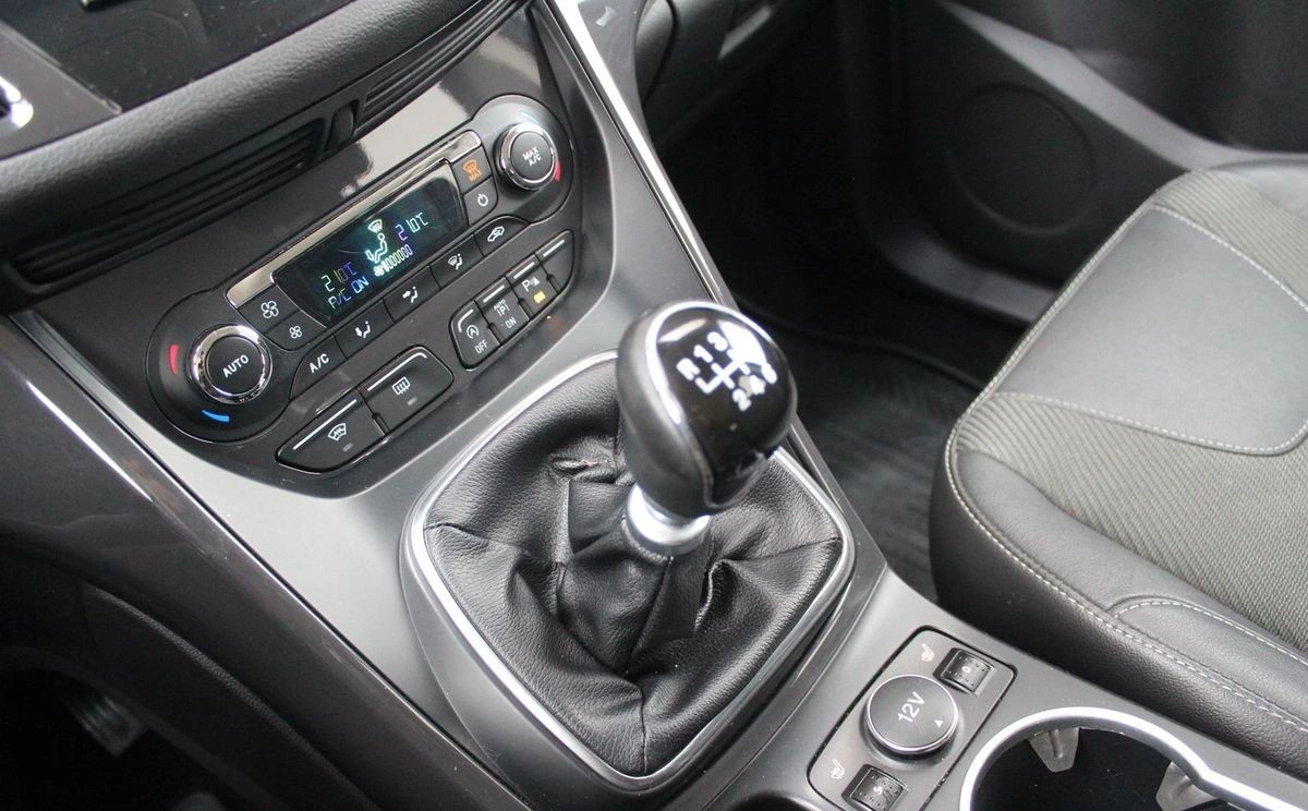 Ford Kuga - Zdjęcie 11