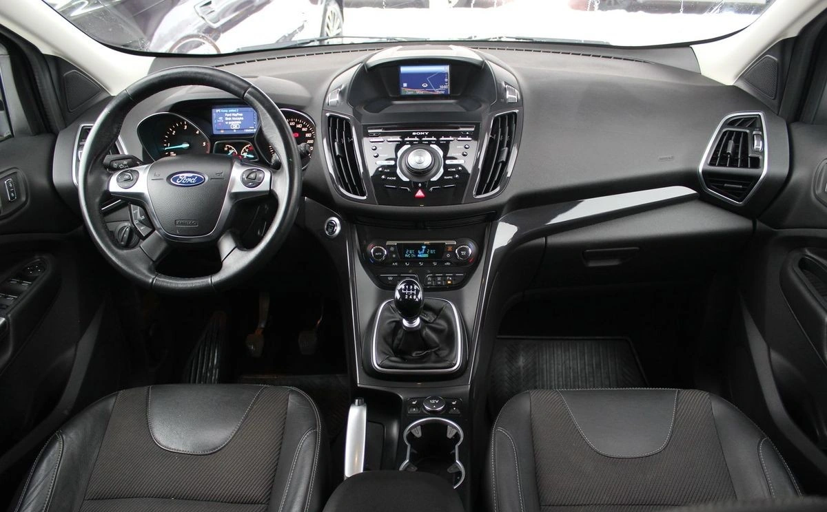 Ford Kuga - Zdjęcie 15