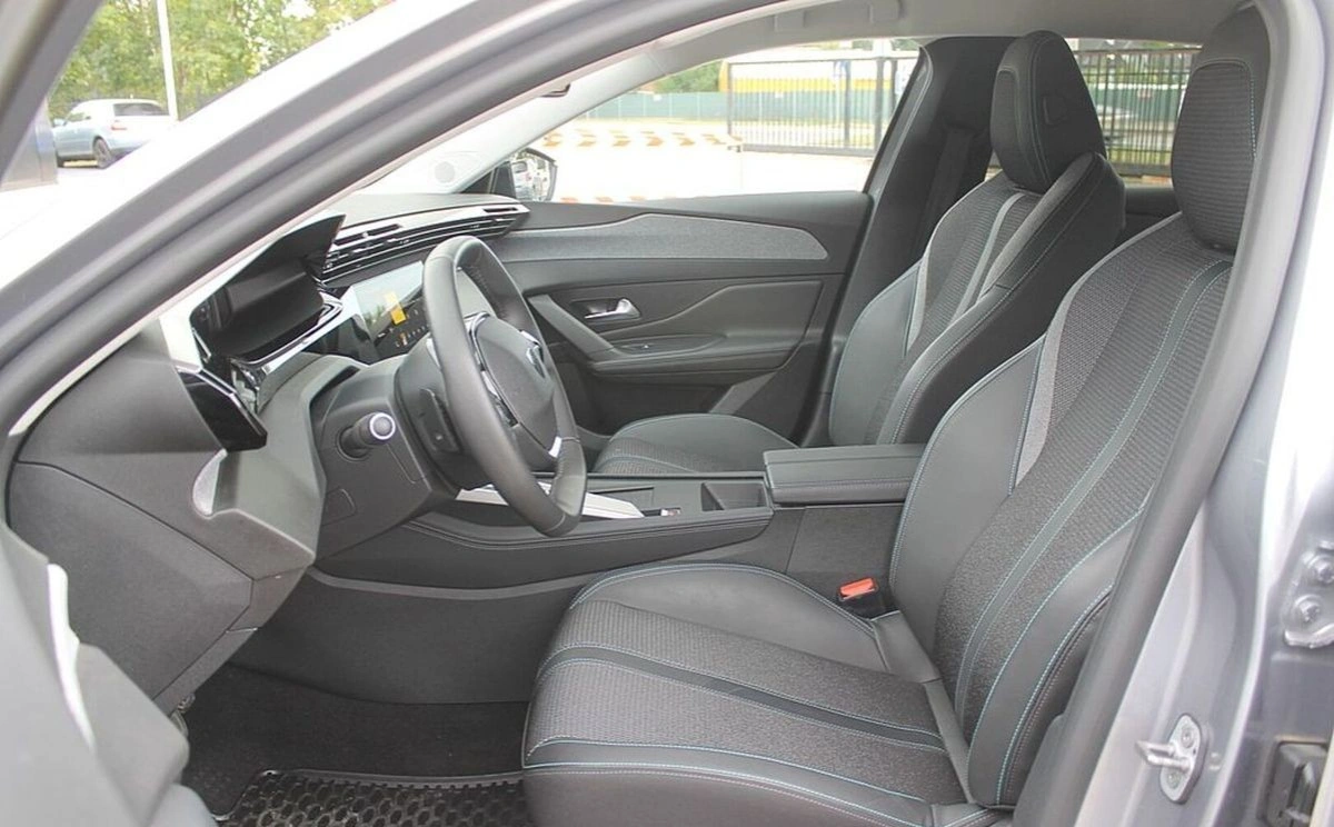 Peugeot 308 - Zdjęcie 10