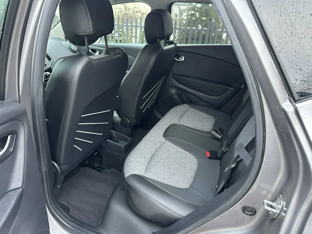 Renault Captur - Zdjęcie 18