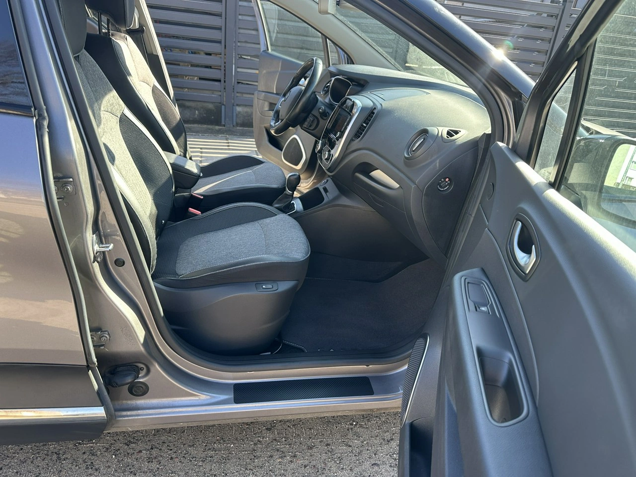 Renault Captur - Zdjęcie 19