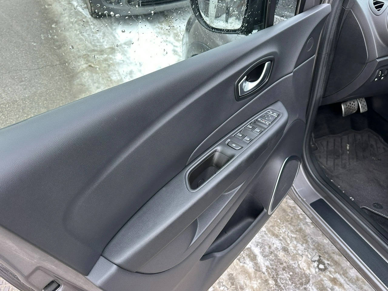 Renault Captur - Zdjęcie 21