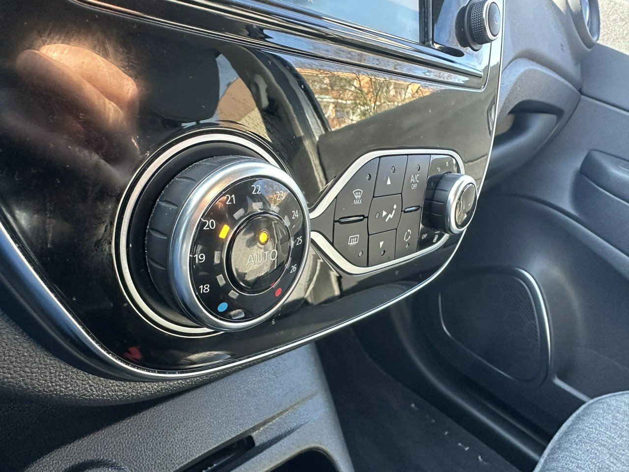 Renault Captur - Zdjęcie 26