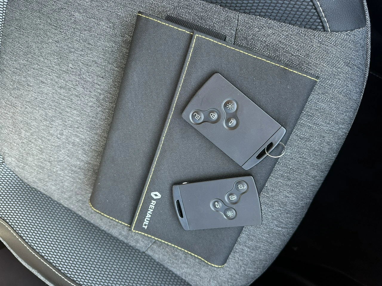 Renault Captur - Zdjęcie 29