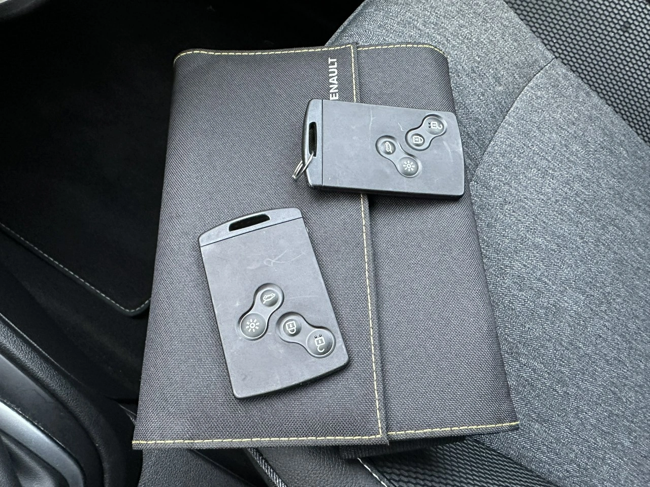 Renault Captur - Zdjęcie 31