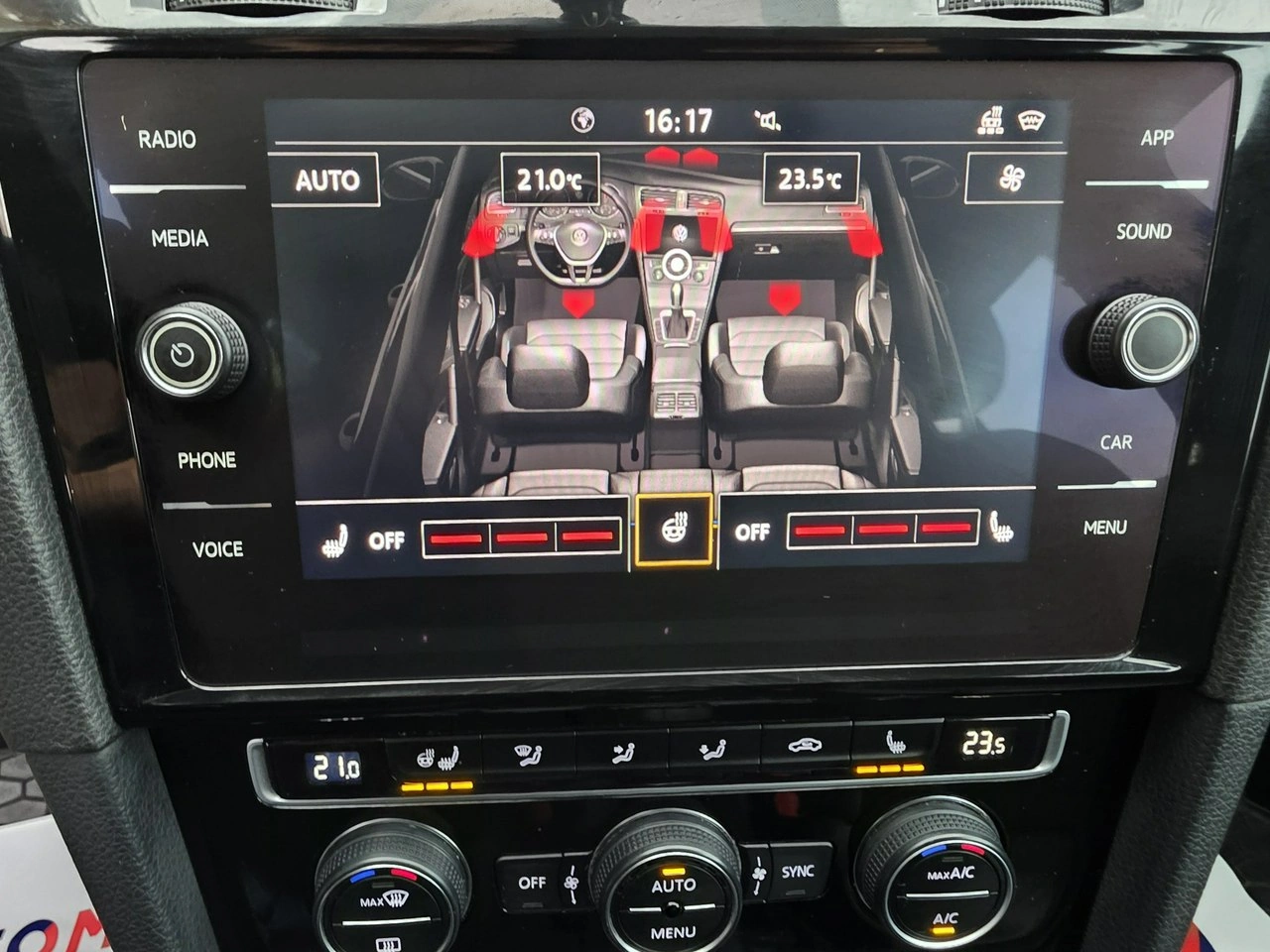 Volkswagen Golf - Zdjęcie 12