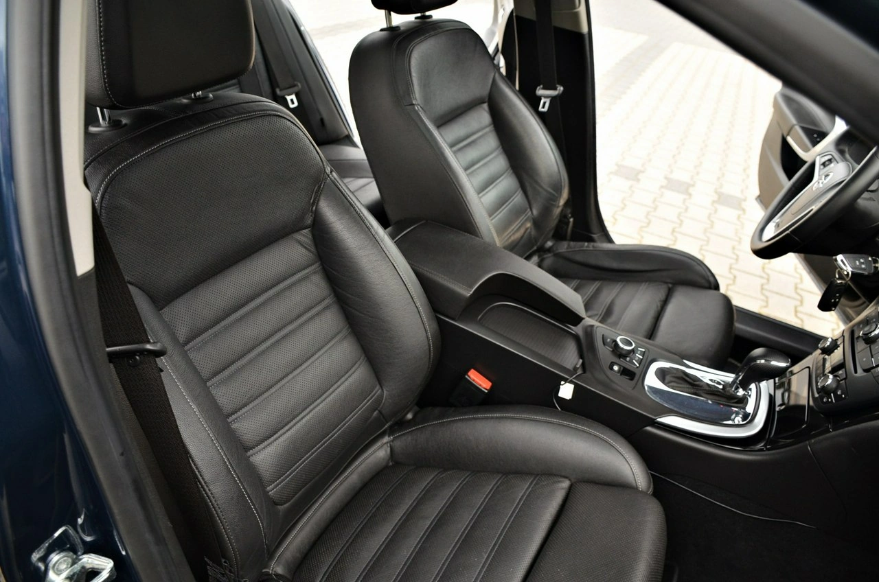 Opel Insignia - Zdjęcie 15
