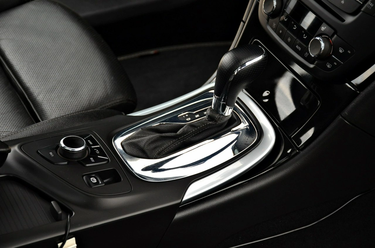 Opel Insignia - Zdjęcie 16