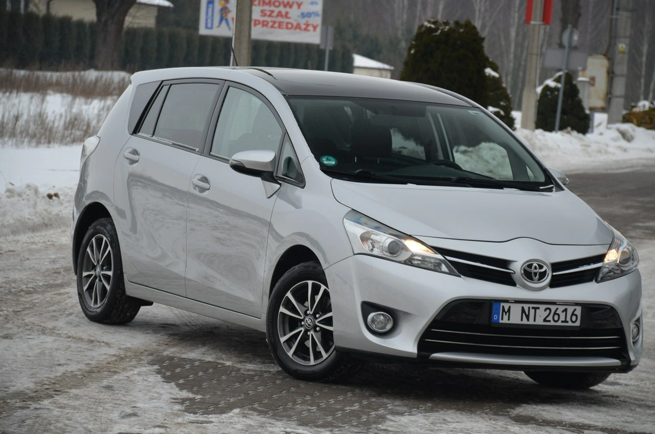 Toyota Verso - Zdjęcie 1