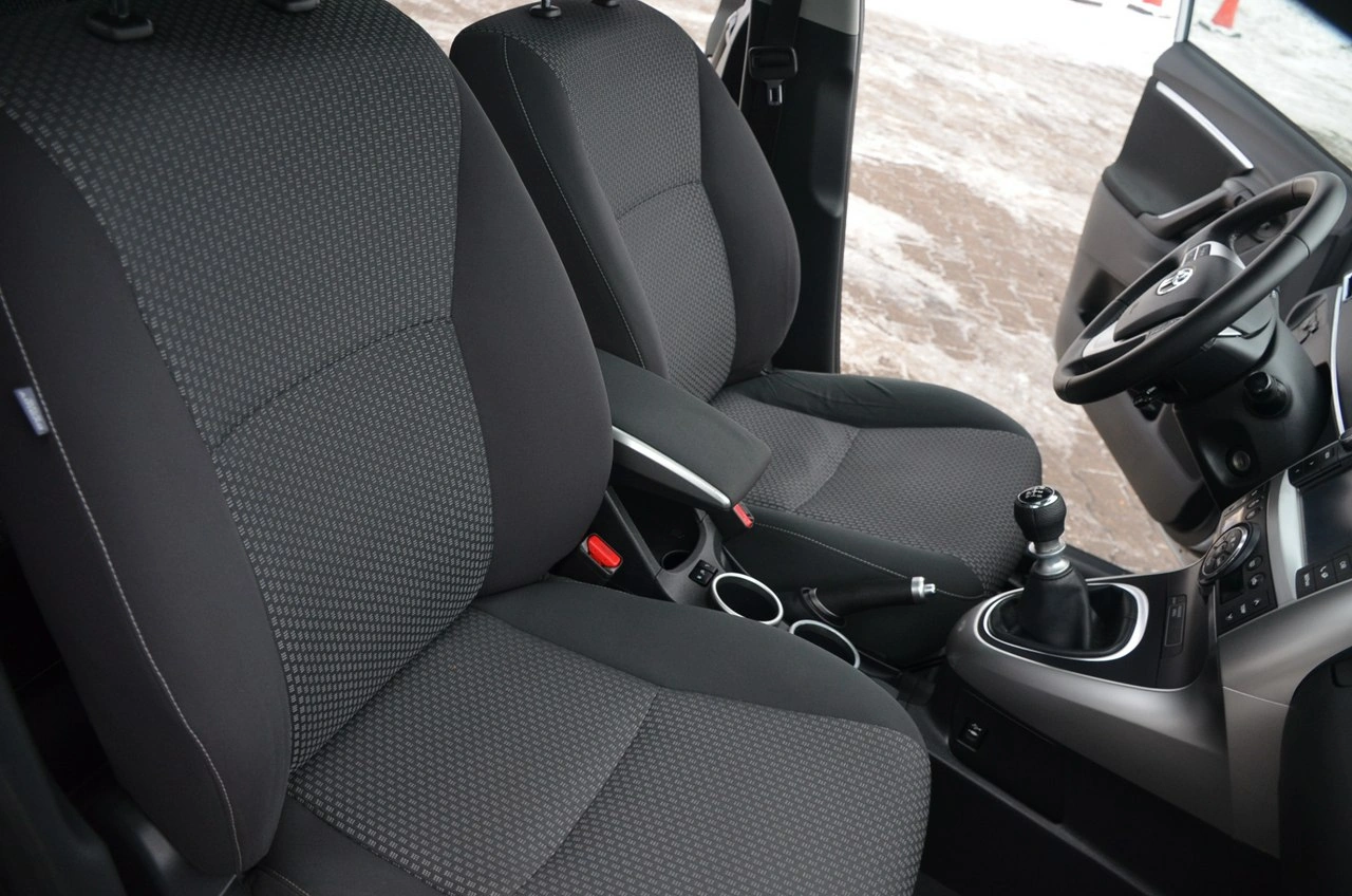 Toyota Verso - Zdjęcie 22