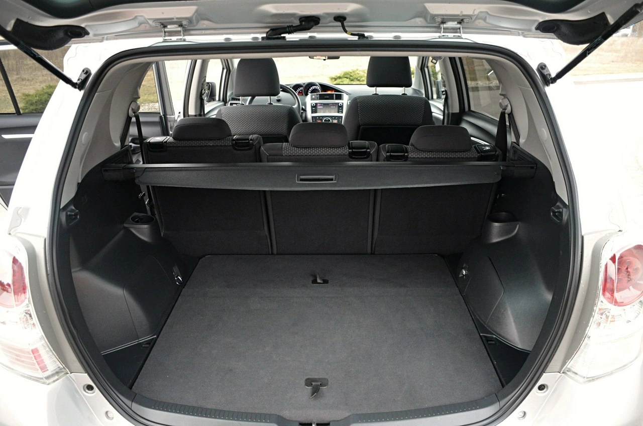 Toyota Verso - Zdjęcie 23