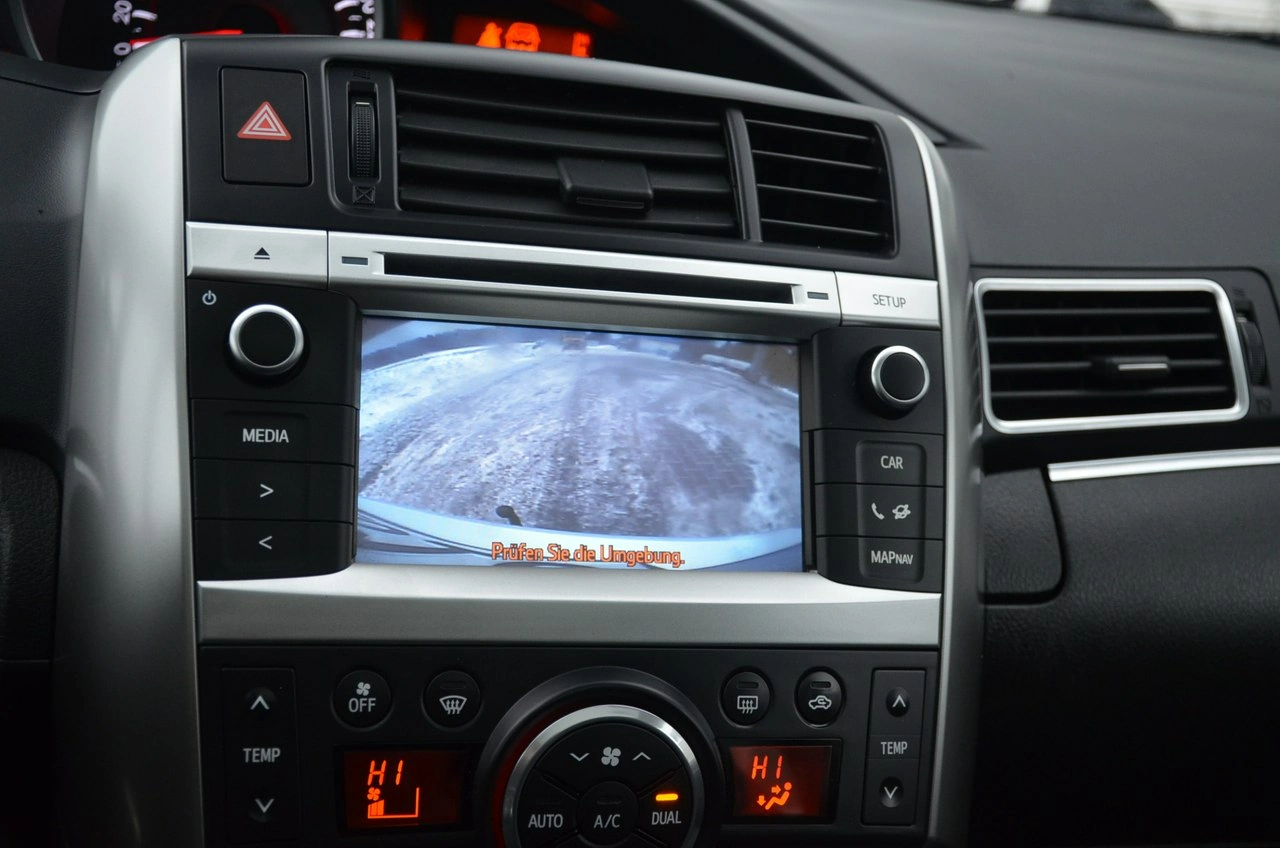 Toyota Verso - Zdjęcie 26