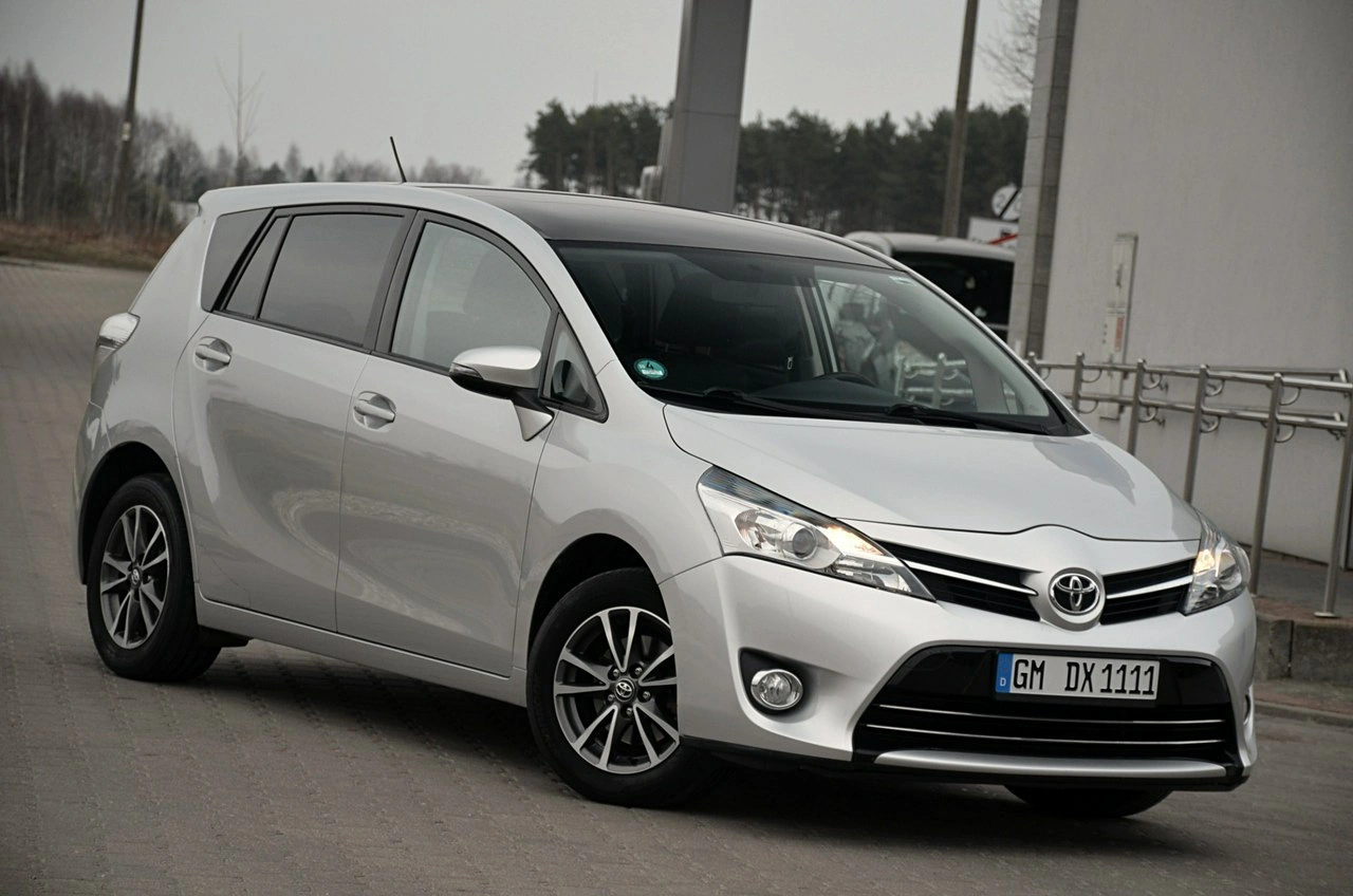 Toyota Verso - Zdjęcie 1
