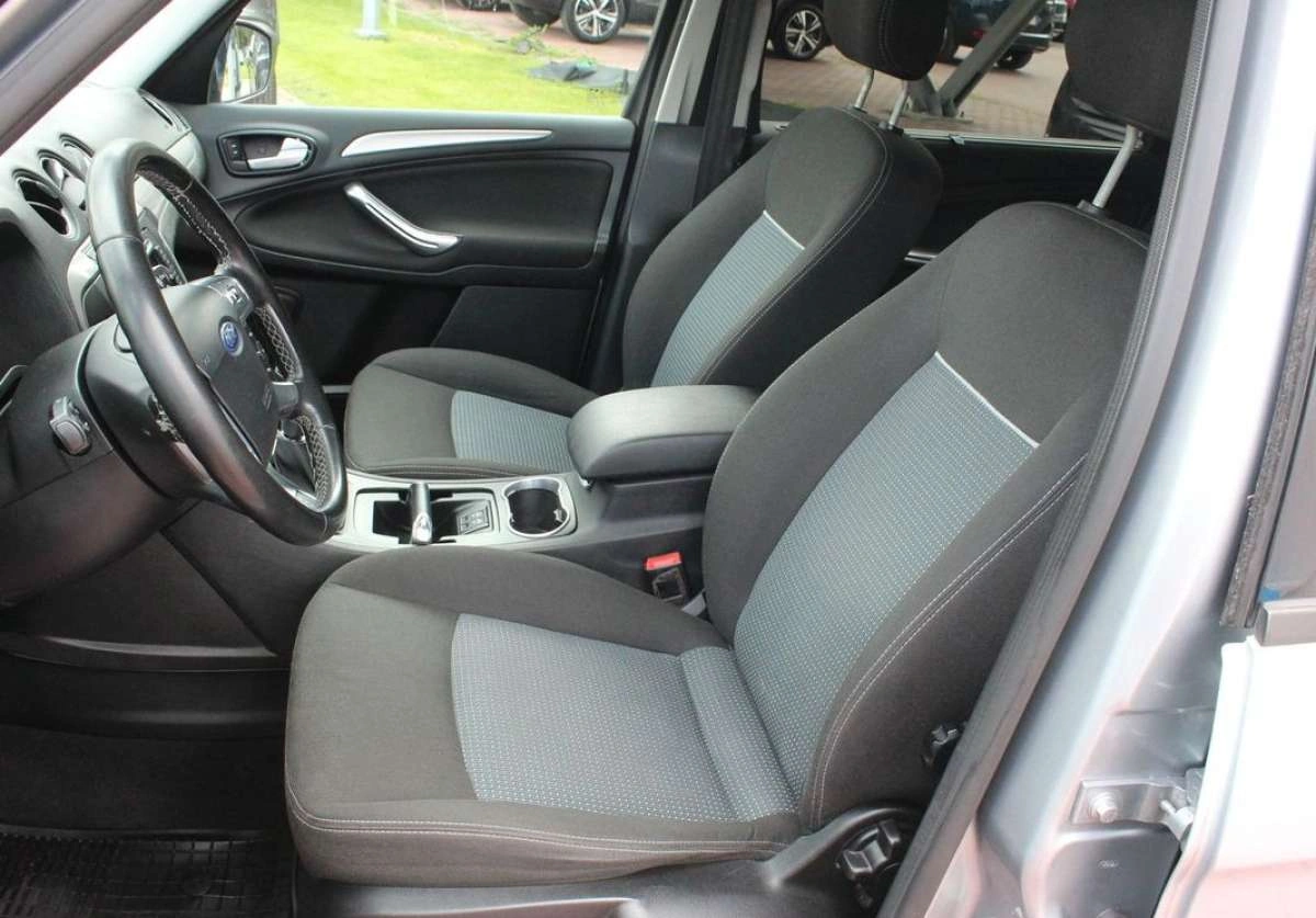 Ford Galaxy - Zdjęcie 8