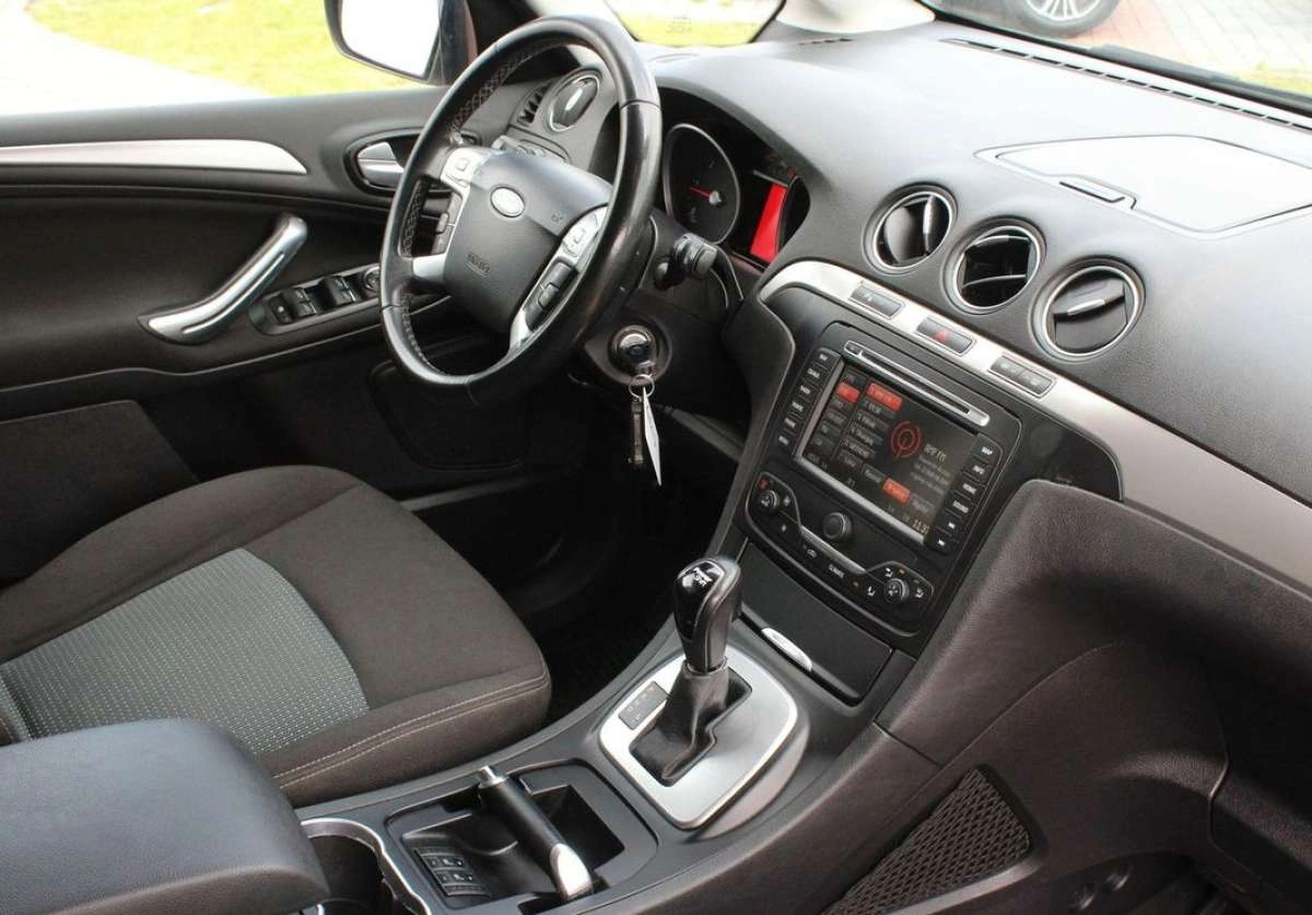 Ford Galaxy - Zdjęcie 16