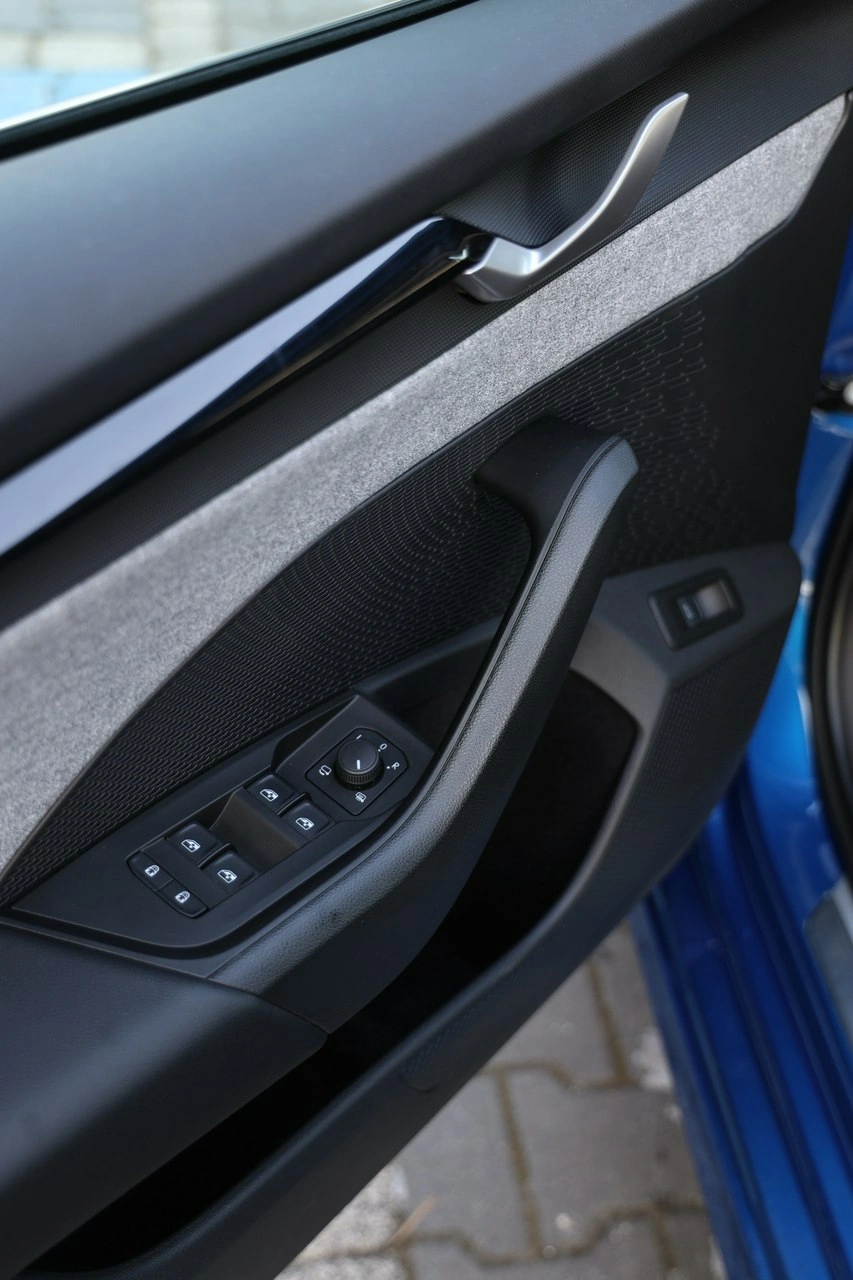 Skoda Octavia - Zdjęcie 9